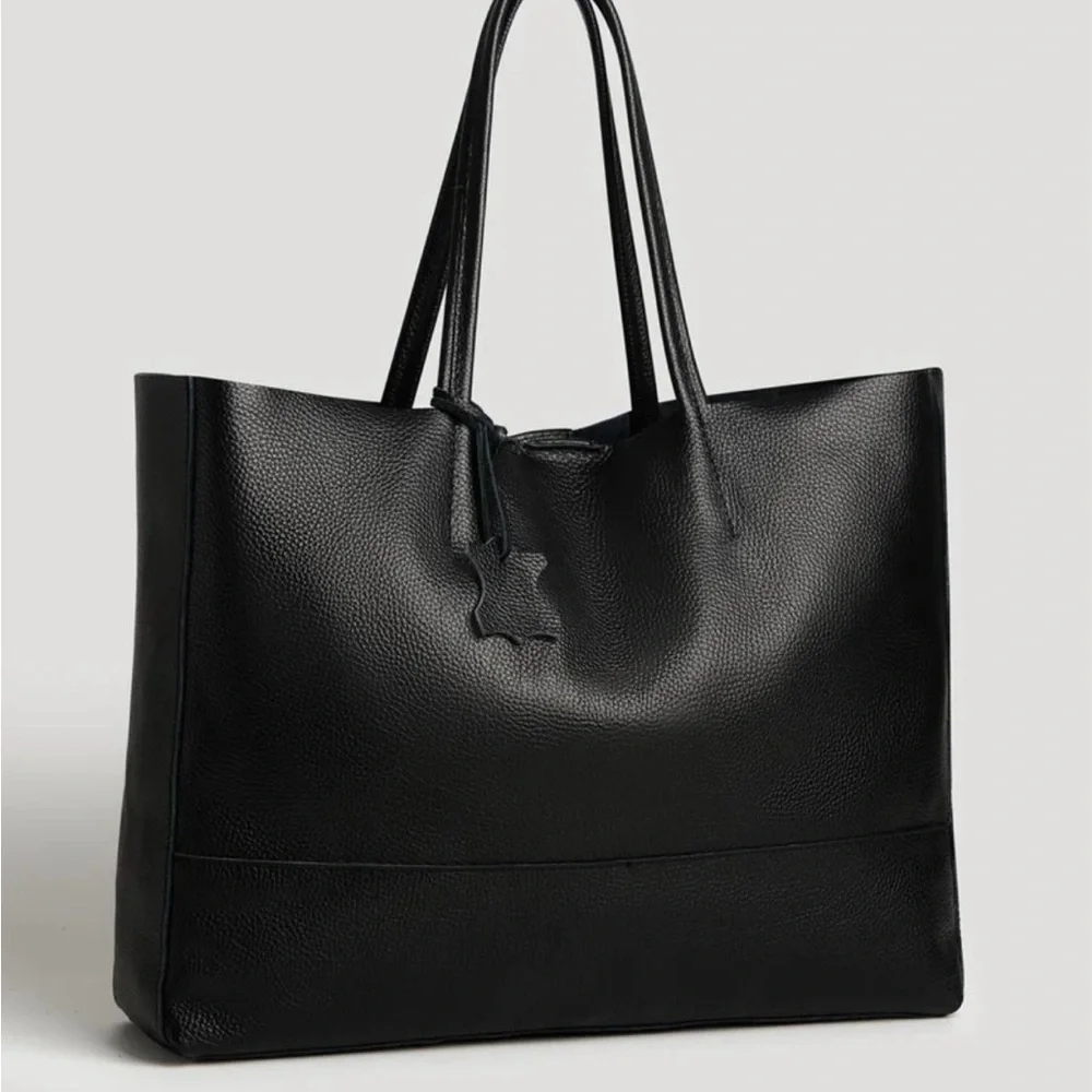 Adoratti Leather Carryall Tote Black Italian Leather NWOT Elegant Tote Bag - Picture 15 of 16